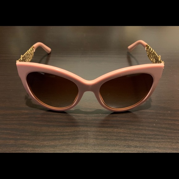 Authentic Dolce & Gabbana Sunglasses - Picture 7 of 7